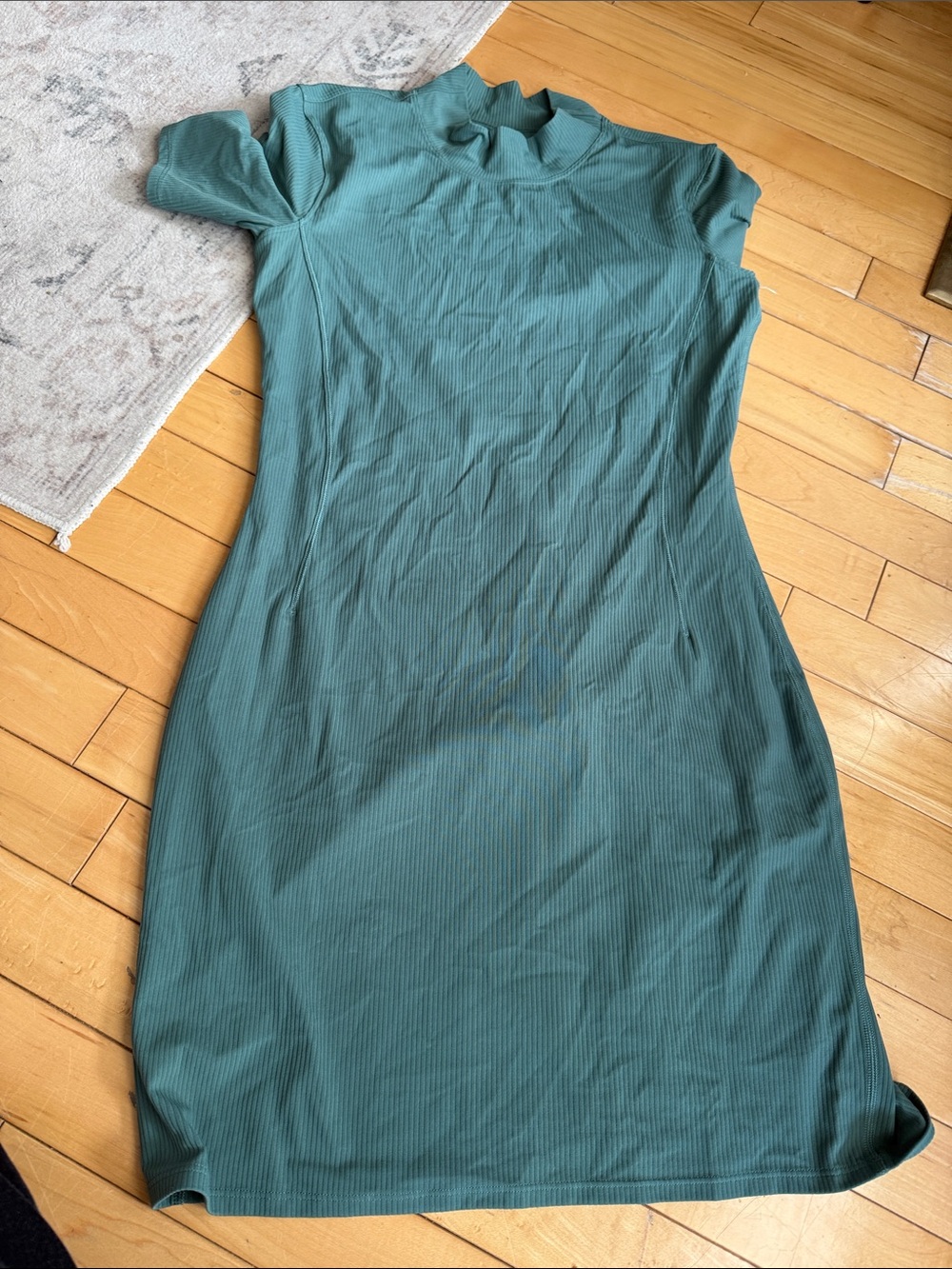 Lululemon All Aligned Ribbed Short-Sleeve Dress 6
Medium Forest Ribbed - Picture 2 of 5